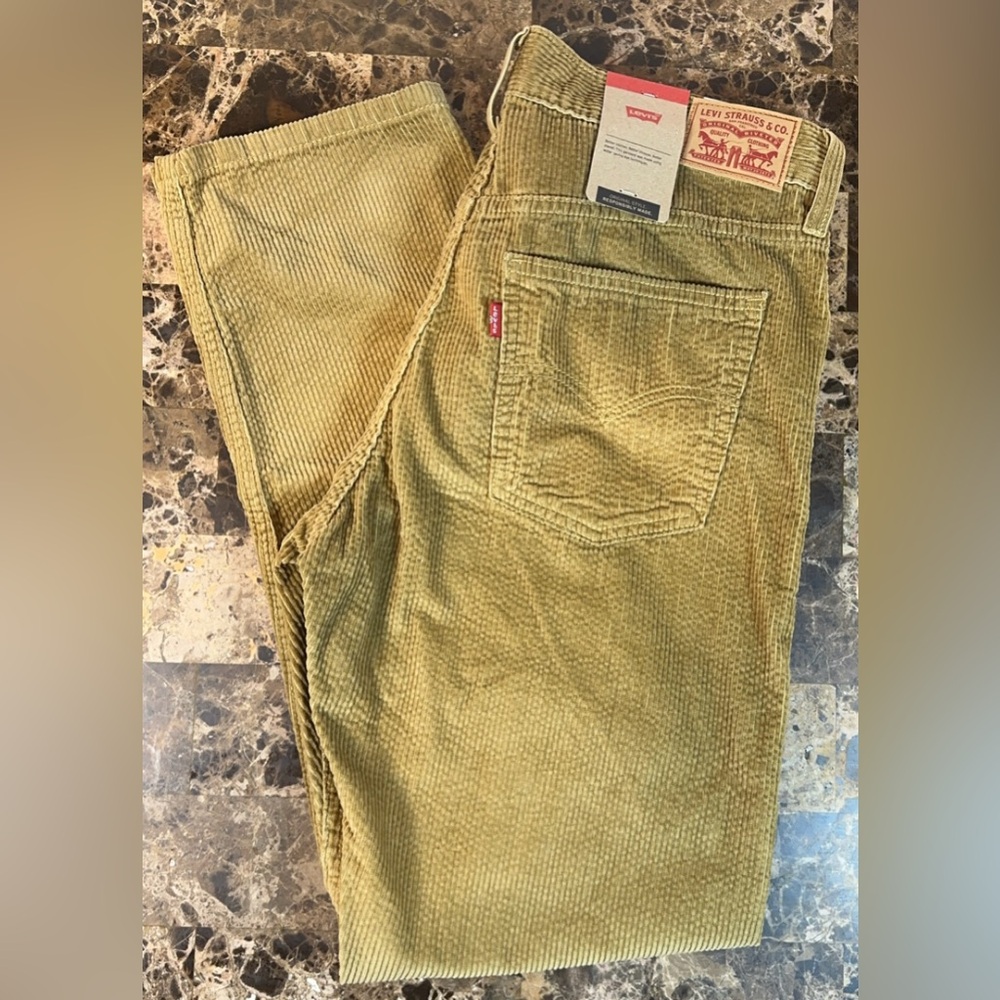 Levi’s Shaping Straight Mid Rise Corduroy Brown Tan Jeans Pants